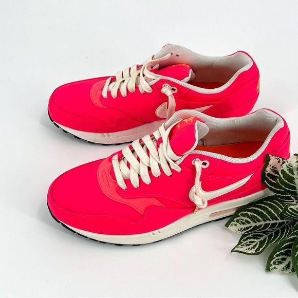 Nike Air Max 1 Premium QS Mercurial Pack. Fight Cancer 665873-600 Mens Sz 9.5 - Picture 1 of 11
